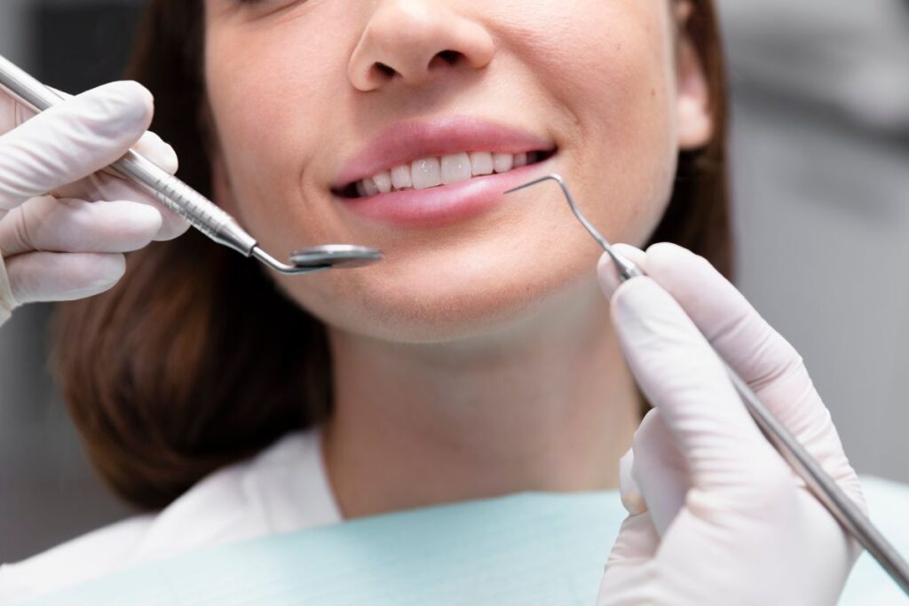 limpieza dental y raspado